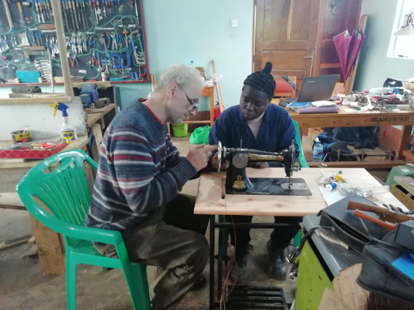 CHARITY-IN-BELFAST-VOLUNTEER-IN-BELFAST-DONATE-TOOLS-FOR-AFRICA