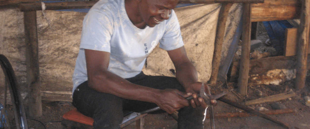 TOOLSFORAFRICADONATEBELFASTSEWINGMACHINESDONATEINBELFAST